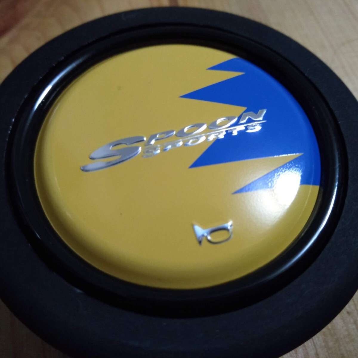 スプーン ホーンボタン SPOON MOMO - momo SPORTS モモ スプーン 