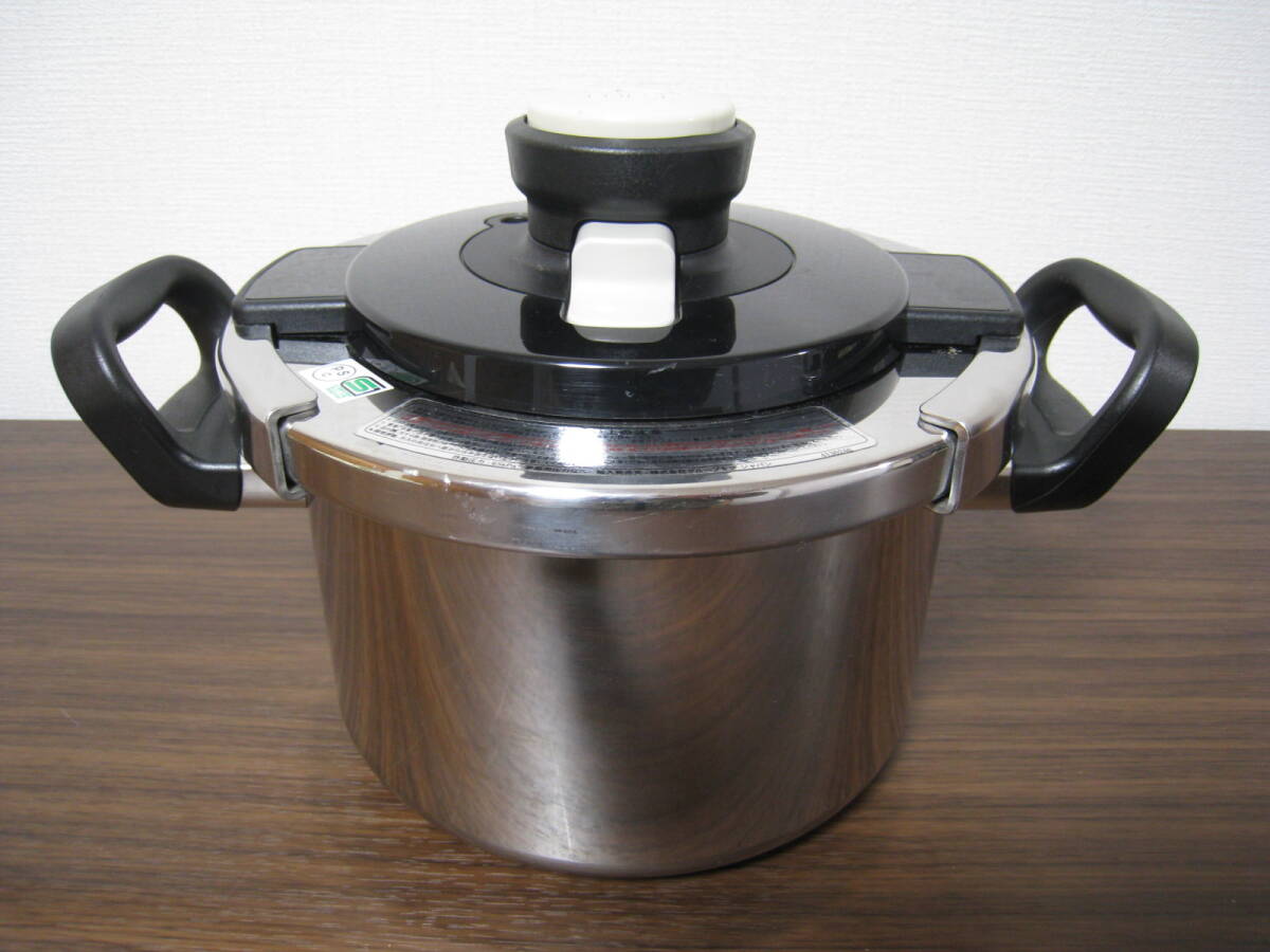 【pura さま専用】T-fal ティファール 圧力鍋 クリプソ 4L T-Fal・ティファール 圧力鍋・ 4L ・CLiPSOクリプソ アクセス