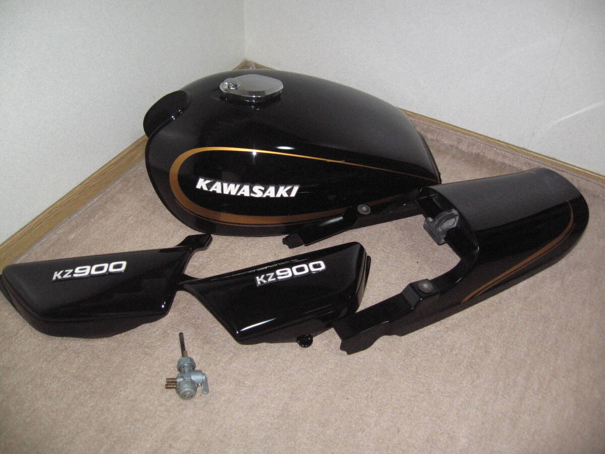 KAWASAKI KZ900 Z750 外装一式 （タンク サイドカバー テールカウル