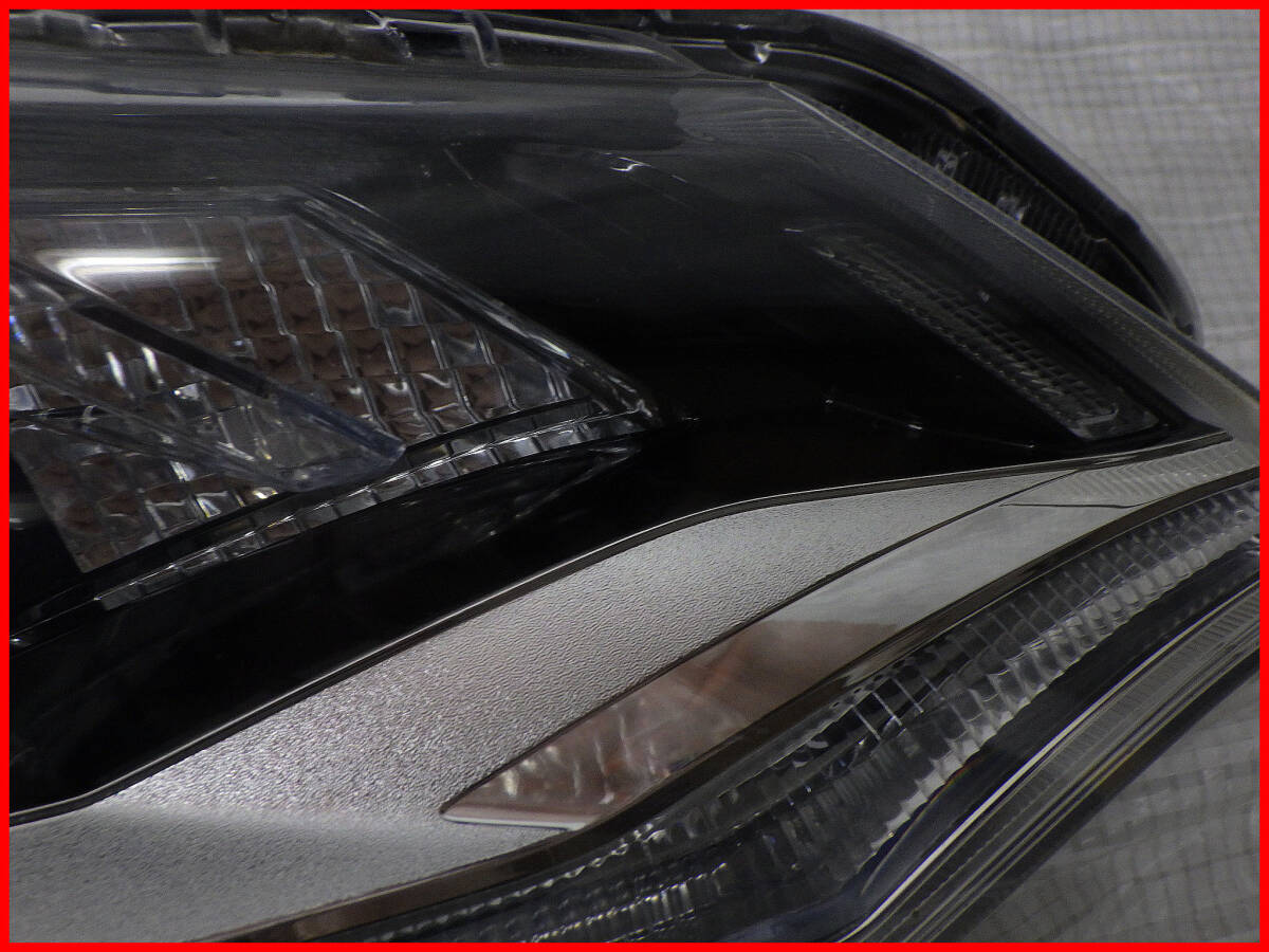 NRE161G/NZE164G 後期 カローラフィールダー LED右ヘッドライト右