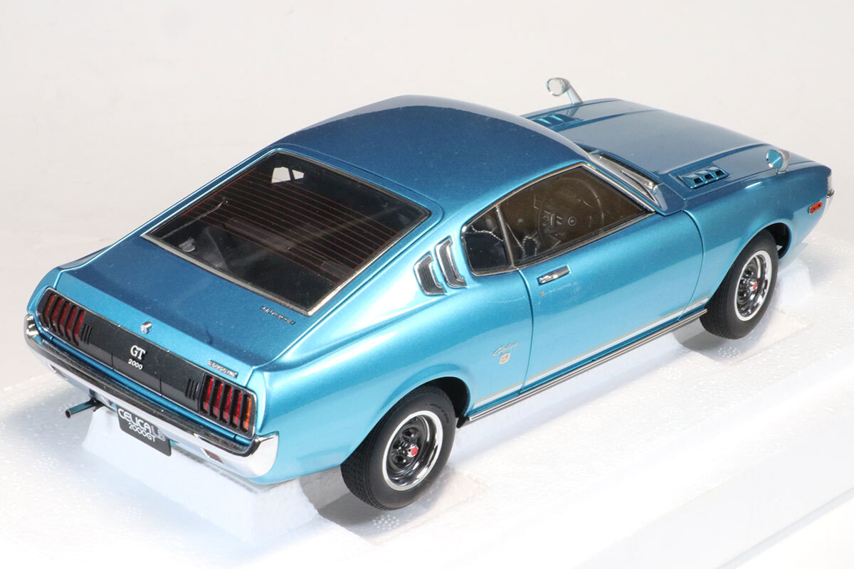 78767 オートアート 1/18 トヨタ セリカ リフトバック 2000GT RA25 1973 ターコイズブルー メタリック_3