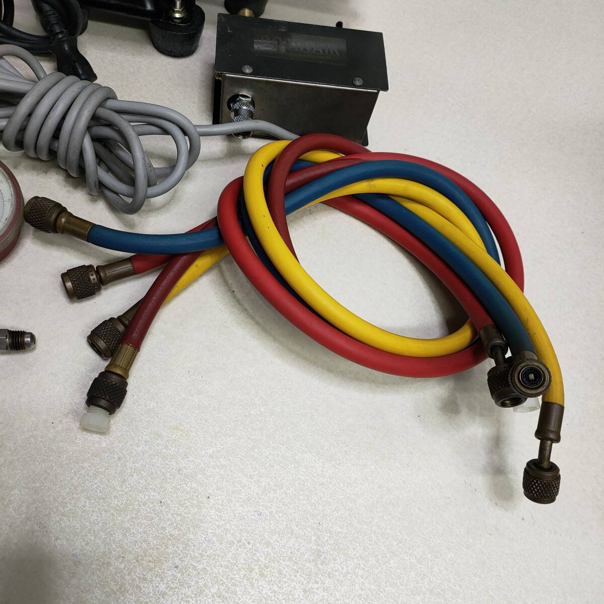 特殊工具 ROBINAIR/ロビネア JA-4173 バキュームポンプアダプター