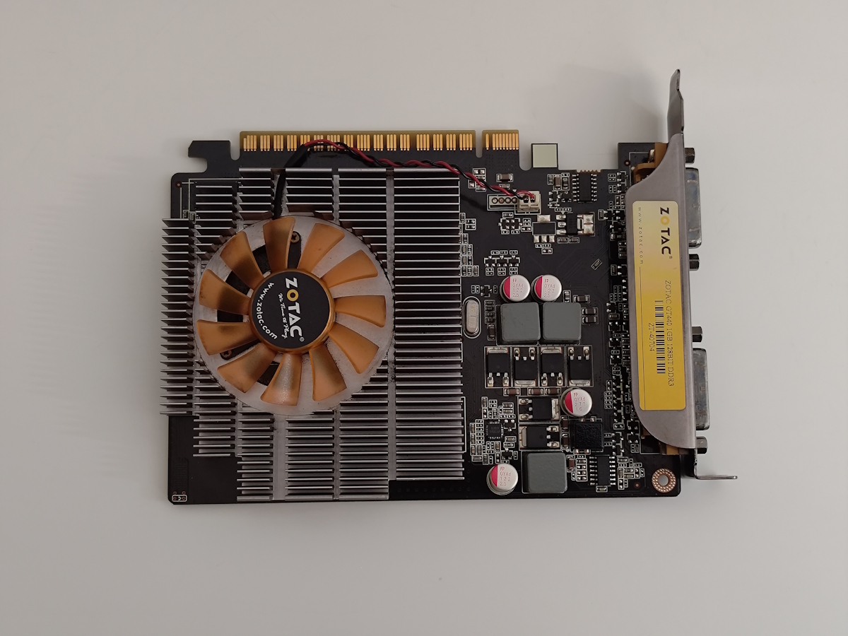 ＜送料無料＞ ビデオカード ZOTAC GT440 1GB 128bit DDR3 ①_1