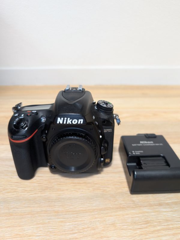 良品】NIKON D750 ボディ 2025年1月にNikonにてシャッター交換済み 