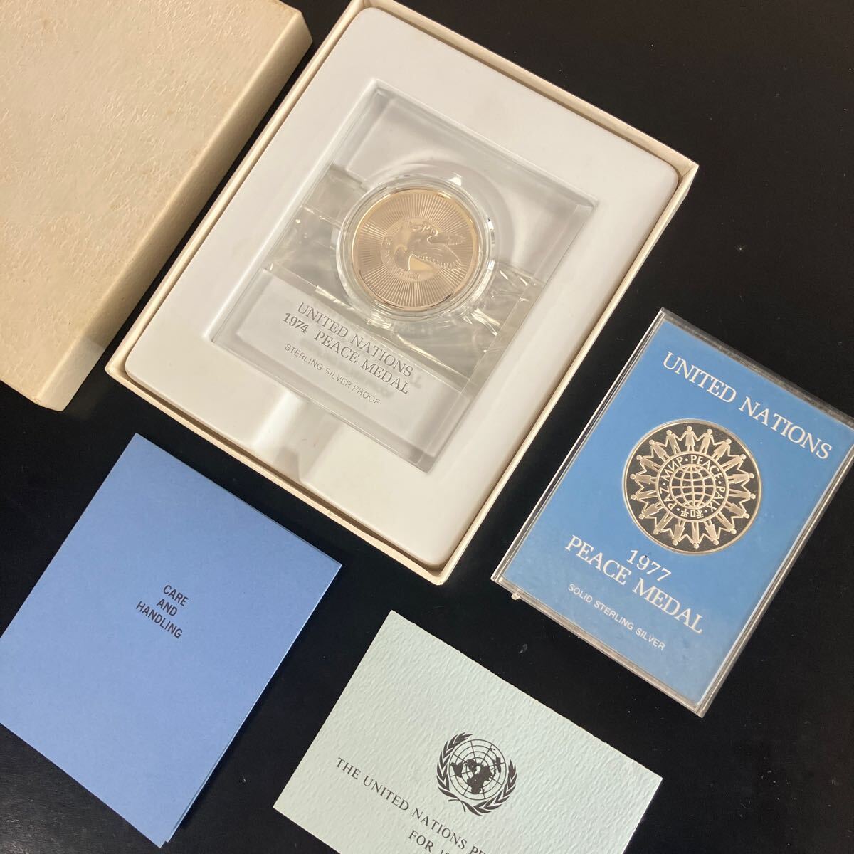 1977年 国連記念硬貨 2点まとめて！1974年 1977年 国連平和メダル シルバー プルーフ 銀貨