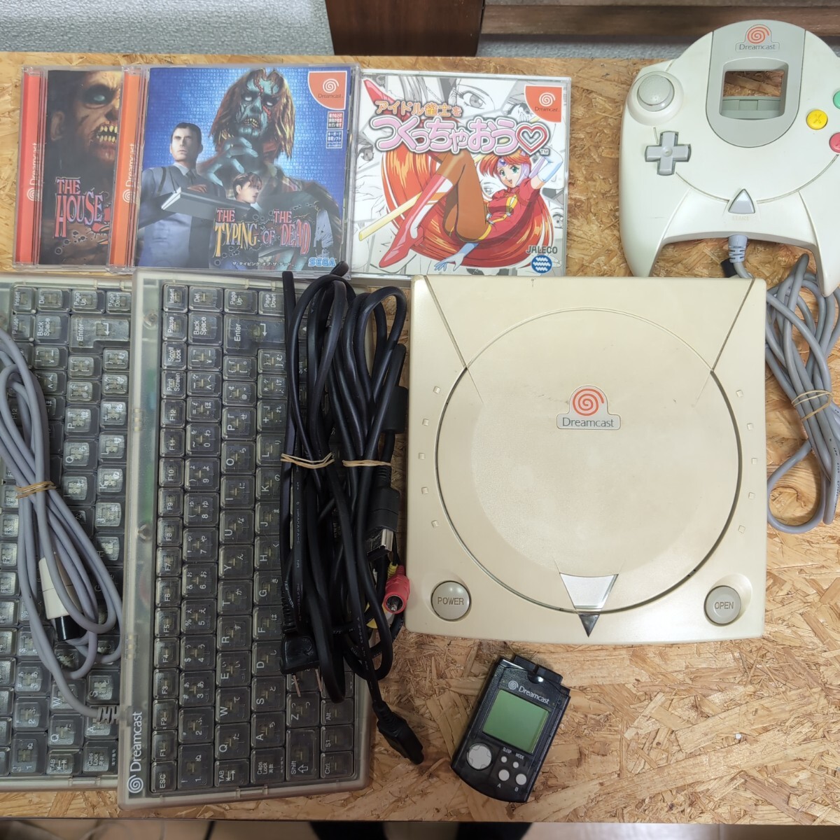 ドリームキャスト本体 タイピングオブザデッド キーボード2つ 