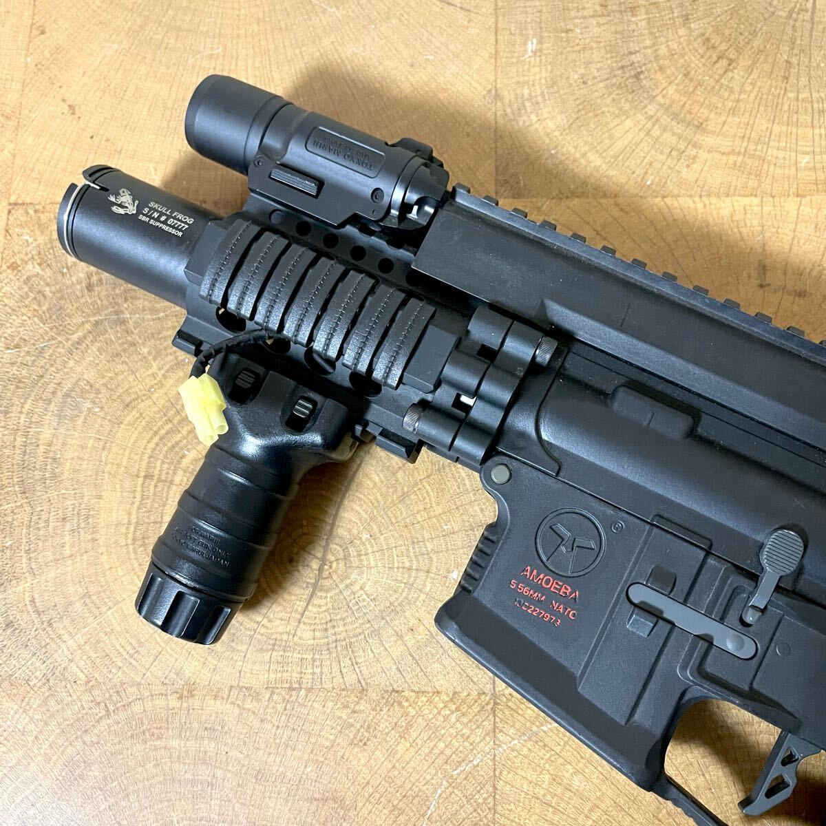 動作未確認 ARES AMOEBA 電動ガン 5.56MM NATO HG002 カスタム/MARUI CQ-FLASH/SKULL FLOG サプレッサー マガジン3個付_3