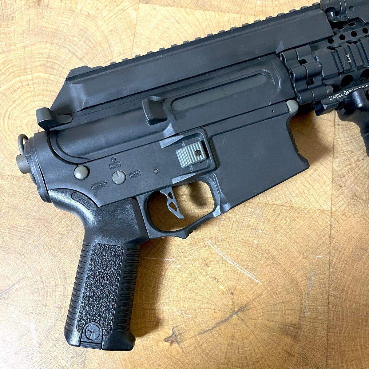 動作未確認 ARES AMOEBA 電動ガン 5.56MM NATO HG002 カスタム/MARUI CQ-FLASH/SKULL FLOG サプレッサー マガジン3個付_4