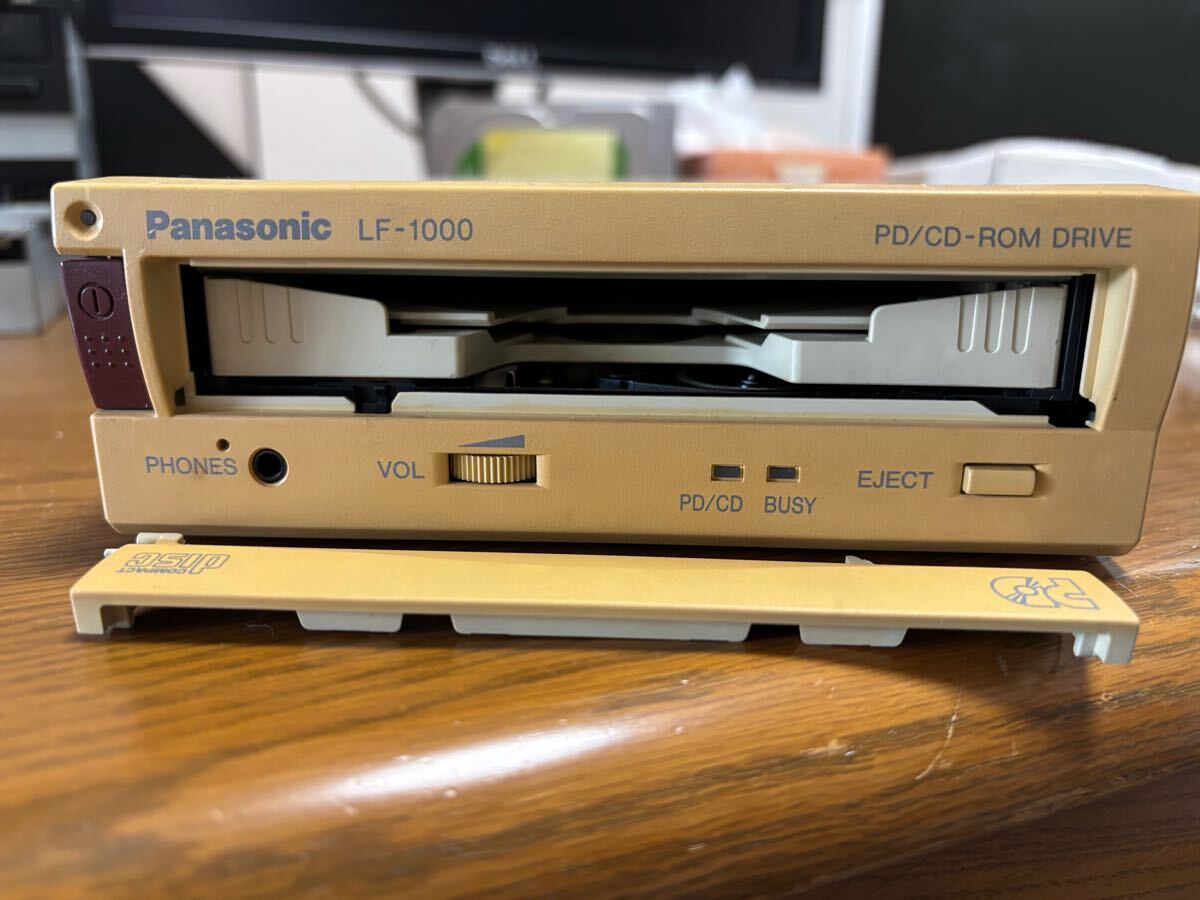 Adapted Fast scsi card AHA2940 AHA2940AUの2枚 と　230MB MOドライブ(Buffalo mos-230S) Panasonic PD ドライブ _4