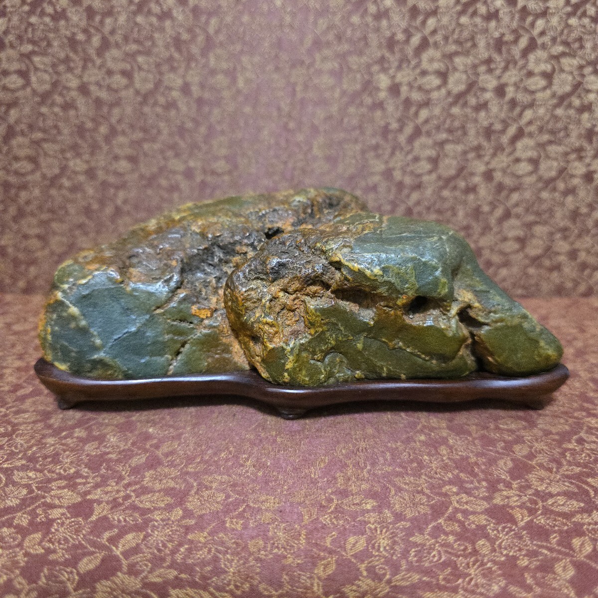 古さ満点【 北上川石 高級台座付き 遠山石】18.5センチ/水石/盆石/自然