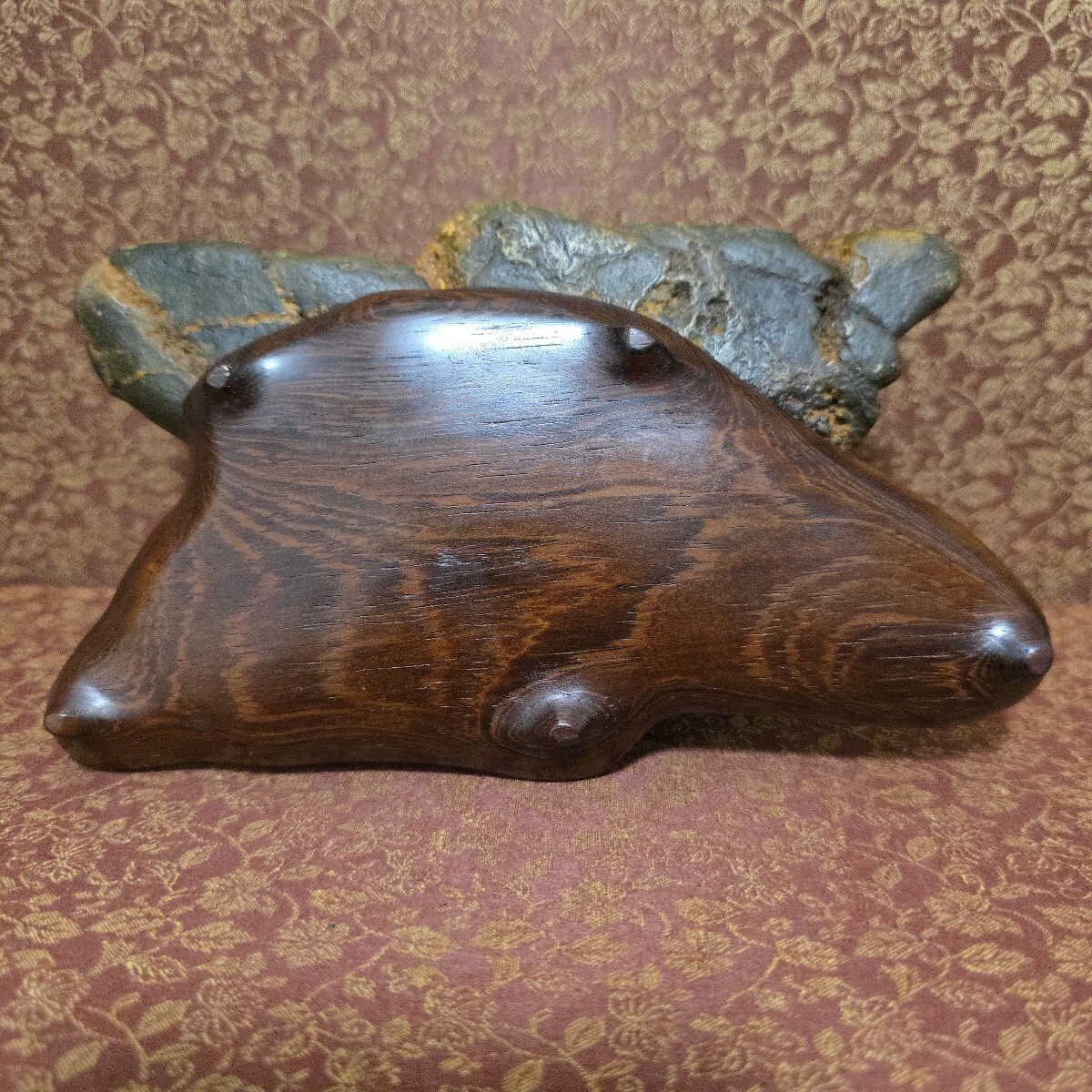 古さ満点【 北上川石 高級台座付き 遠山石】18.5センチ/水石/盆石/自然