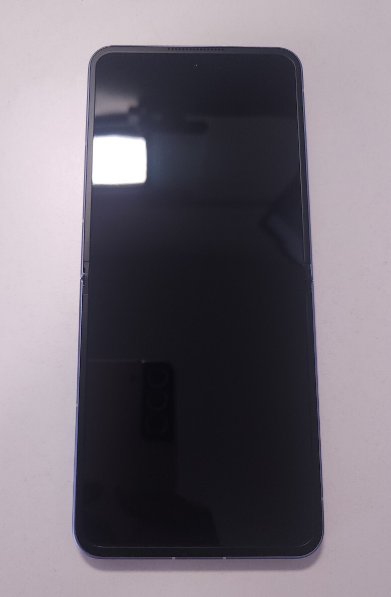 新古品未使用 Libero Flip SIMフリー(ブルー) A304ZT メモリ6GB ストレージ128GB ワイモバイル 折りたたみスマホ 専用ケース交換券付_2