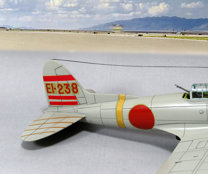 組立完成品航空機プラモデルジャンク扱い品】日本海軍 愛知 99式艦上