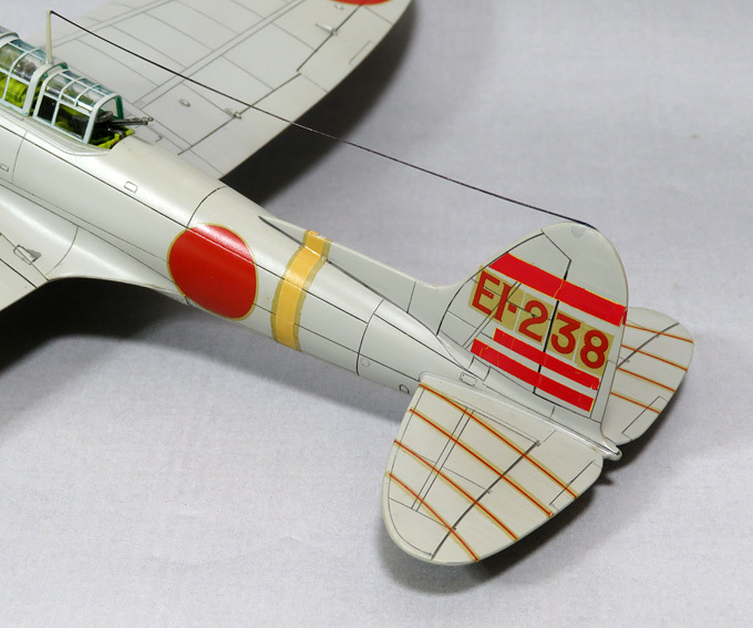 組立完成品航空機プラモデルジャンク扱い品】日本海軍 愛知 99式艦上