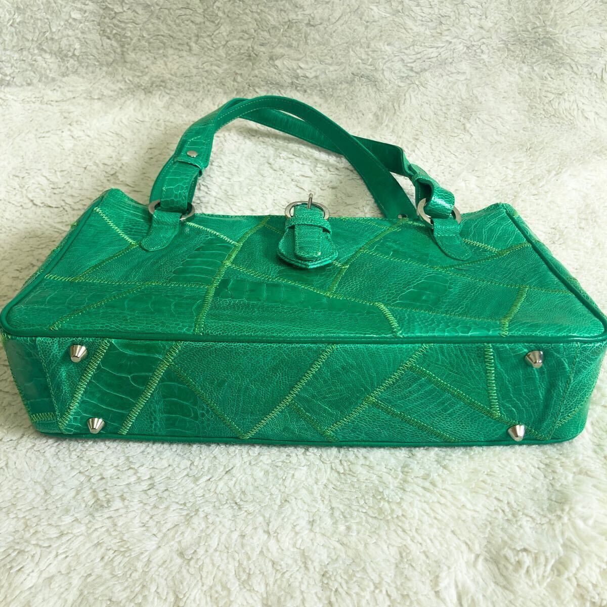 オーストレッグ 【美品 希少カラー】ハンドバッグ ショルダー 緑