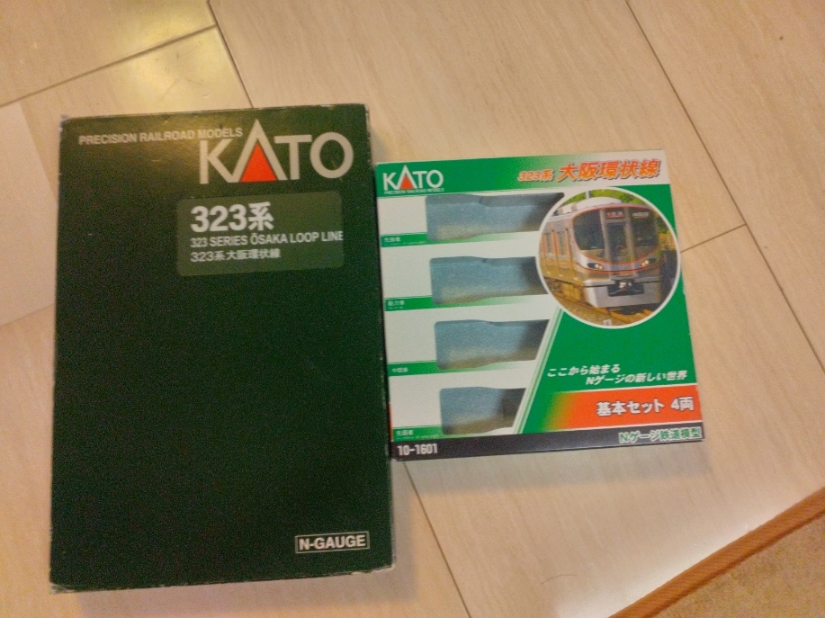 KATO 10-1601 10-1466 323系 8両セット_2