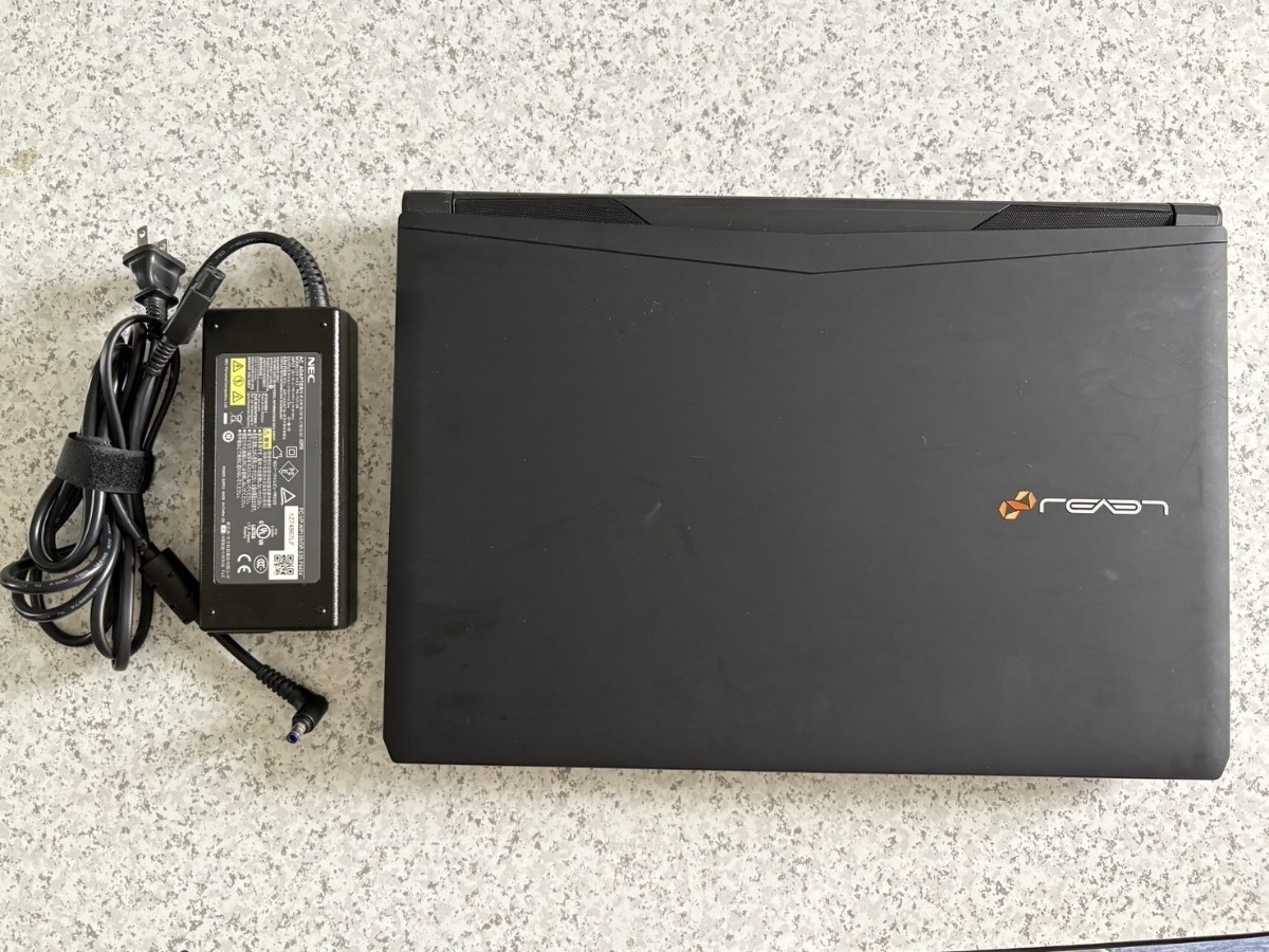 iiyama Lev-17FR079-i7-RS Core i7 6700HQ GTX960M メモリ12GB