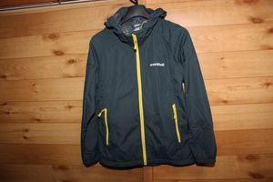 140㎝　モンベル mont-bell 裏地付きウインドブレーカー　ライトシェルパーカー 1106625