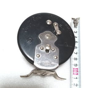 フジリール Fuji reel 　85 ㎜　チヌ落し込み