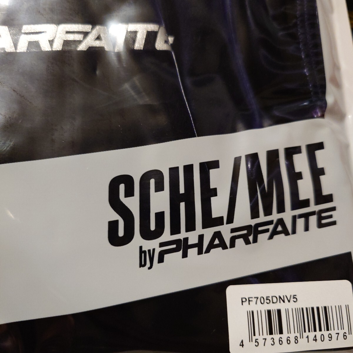 PHARFAITE パルフェット 競泳水着 PF705 ベルベットエナメルハイネック