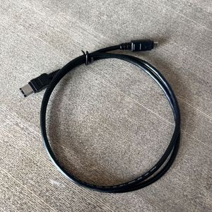 IEEE1394 (FireWire/iLink/DV) ケーブル (６ピン-４ピン, 1m)