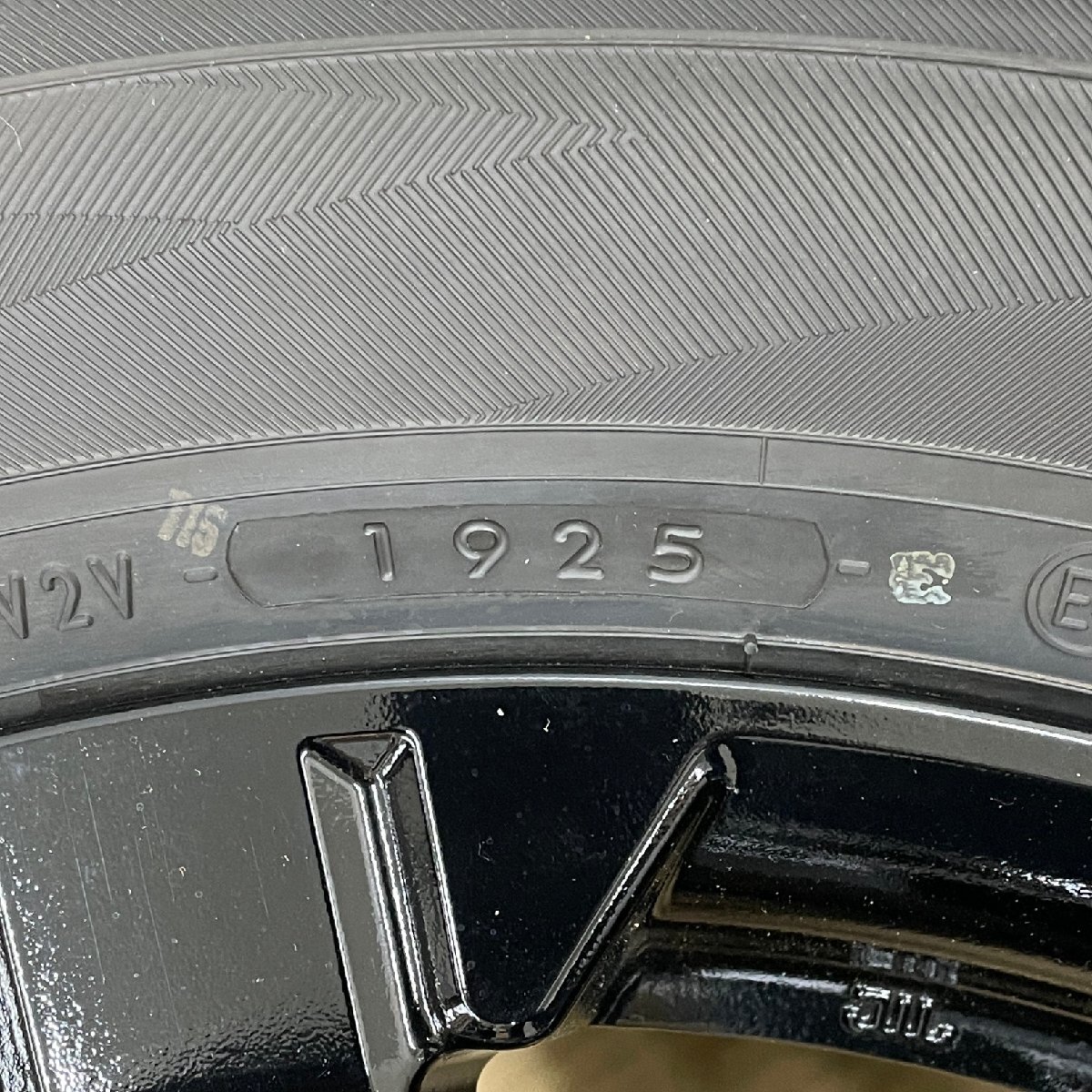 5穴 PCD114.3 18インチ 7.0J ＋38 φ67mm 三菱 デリカD5純正ホイール 