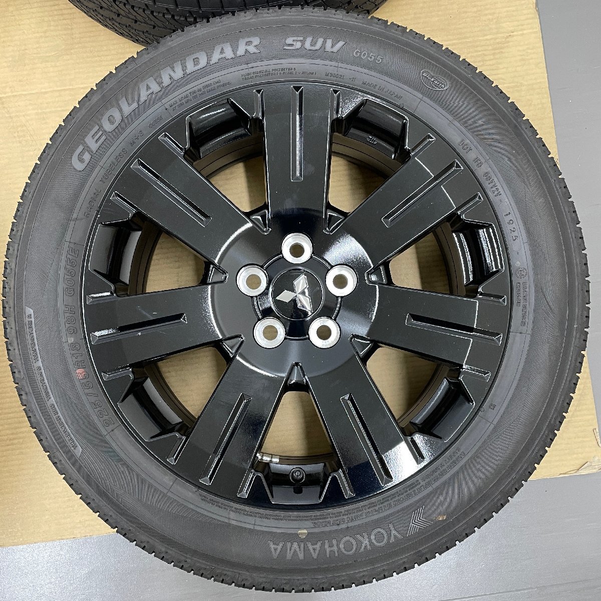 5穴 PCD114.3 18インチ 7.0J ＋38 φ67mm 三菱 デリカD5純正ホイール