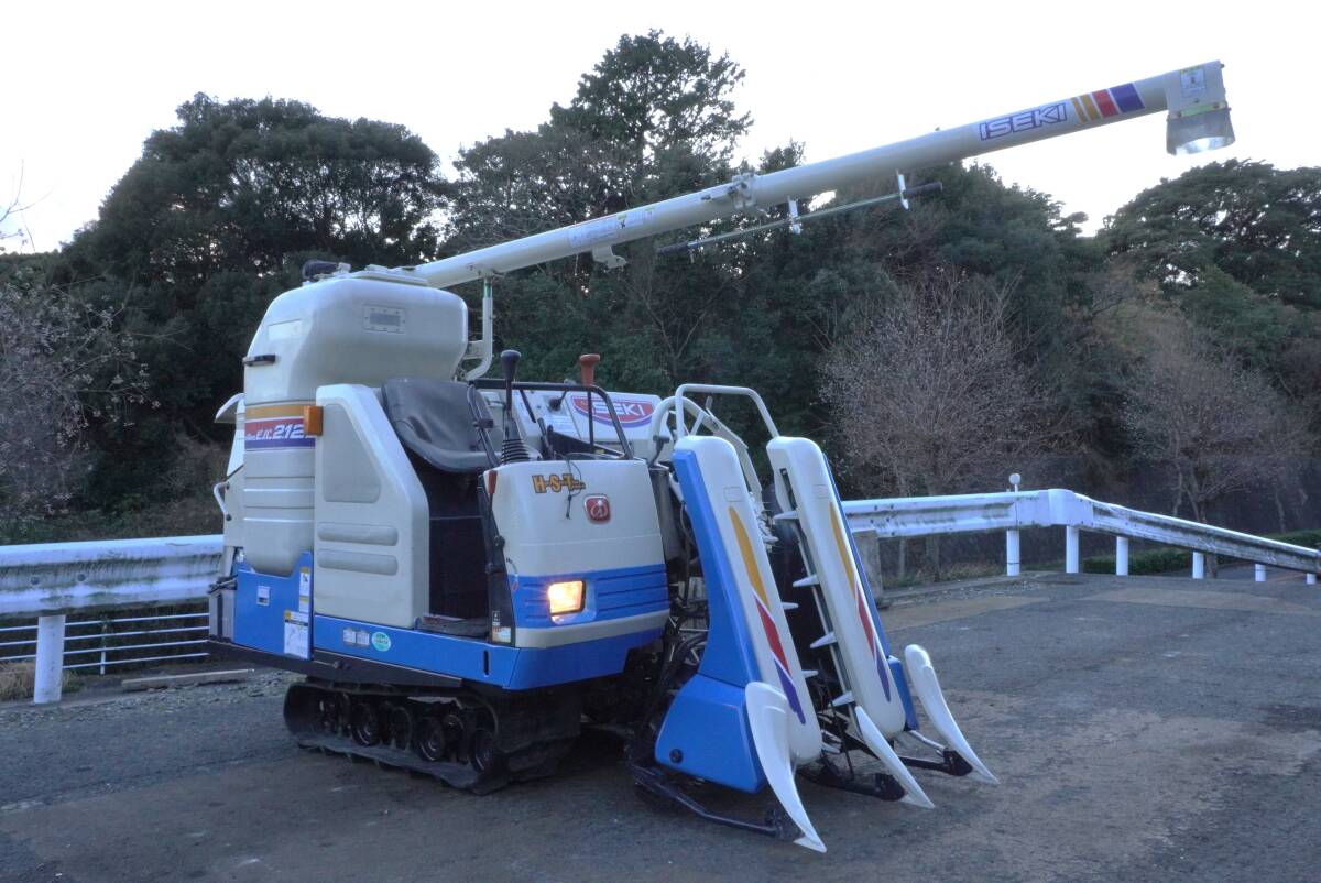 【陸送可能】イセキ 2条刈り コンバイン HV220G-KVWC デバイダ 20馬力 409時間 グレンタンク ビバ 自脱型 稲刈り 刈り取り 中古品 陸送可能】イセキ 2条刈り コンバイン HV220G-KVWC デバイダ 20馬力