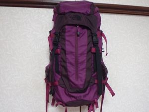 美品ノースフェイス　ＴＥＬＬＵＳ３０ NM06111 バックパック パープル L