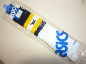 希少色 黒・黄色ライン アシックス asics バスケ バレー ハイソックス バッソク TZS983