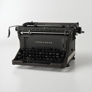 アンティーク タイプライターのYahoo!オークション(旧ヤフオク!)の相場