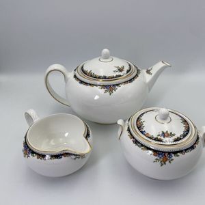 ウェッジウッド 廃盤の値段と価格推移は？｜48件の売買データから