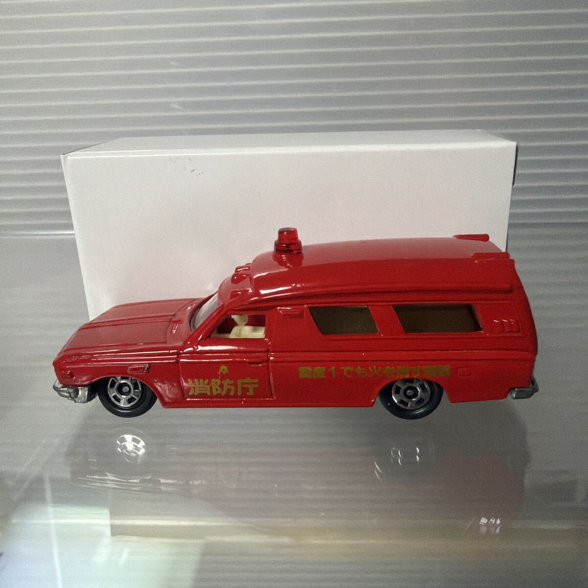 レア マスコミトミカ ジャンボーグA トヨタ クラウン救急車