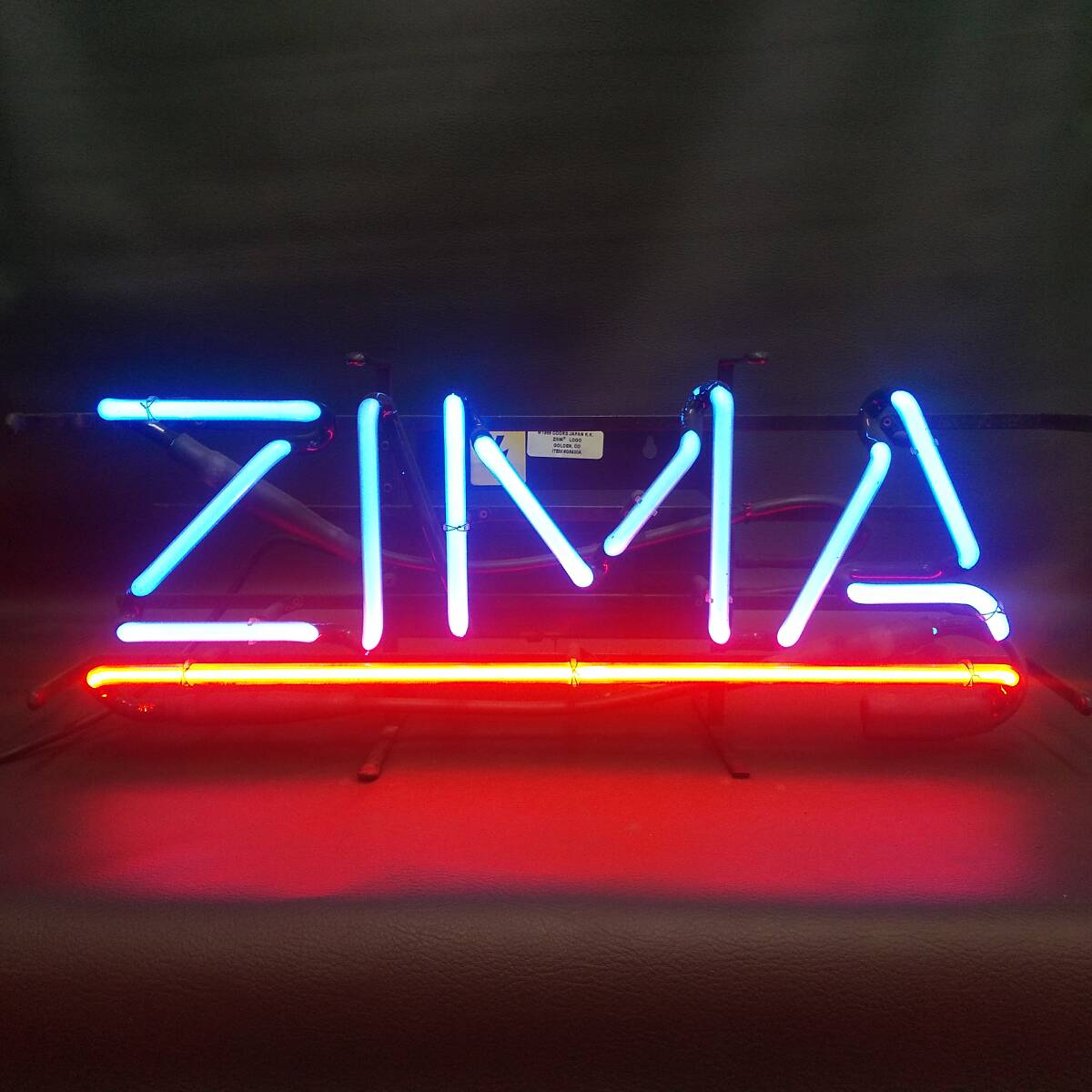 zima 看板の値段と価格推移は？｜4件の売買データからzima