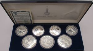 銀貨 モスクワオリンピックのYahoo!オークション(旧ヤフオク!)の相場