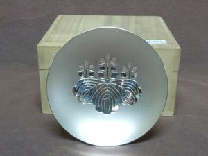 銀杯 造幣局製 SILVER1000 刻印有 純銀 重量179.51g 造幣局製 SILVER1000 銀杯 銀盃 約48 3g 純銀製 シルバー くすみ有り