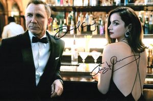 アナ・デ・アルマス 直筆サイン入り フライヤー バレリーナ 2026年最新