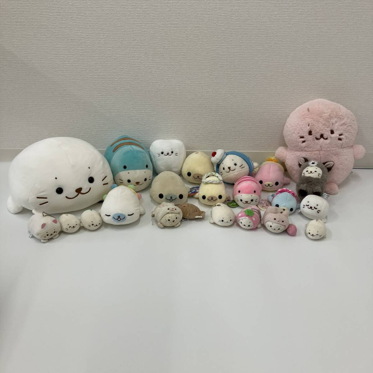 △ しろたん まめゴマ 20点以上 まとめ商品 サンエックス ぬいぐるみ