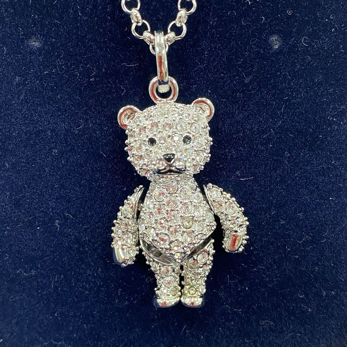SWAROVSKI スワロフスキー ネックレス クリスタル シルバーカラー SWAROVSKI スワロフスキー ネックレス クリスタル シルバーカラー