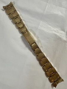 リベットブレスの値段と価格推移は？｜116件の売買データからリベット
