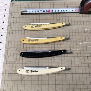ヘンケルス 剃刀のYahoo!オークション(旧ヤフオク!)の相場・価格を見る