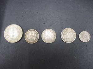 明治32年 50銭の値段と価格推移は？｜26件の売買データから明治32年 50