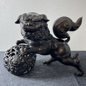 鉄製 置物 玉獅子の値段と価格推移は？｜1件の売買データから鉄製 置物