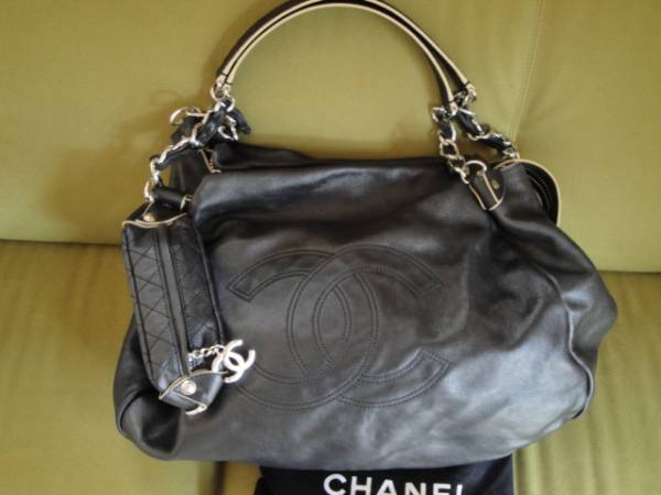 CHANEL:2回使用の超 :32万円が8万円スタート:デカBag(ショルダーバッグ)|売買されたオークション情報、yahooの商品情報を ...