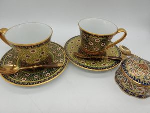 雑貨 タイ ベンジャロン焼 蓋付き壺(小物入れ) 陶器 金彩 高さ:約30cm