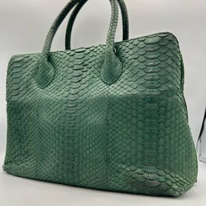 ヘビ革 バッグの値段と価格推移は？｜99件の売買データからヘビ革