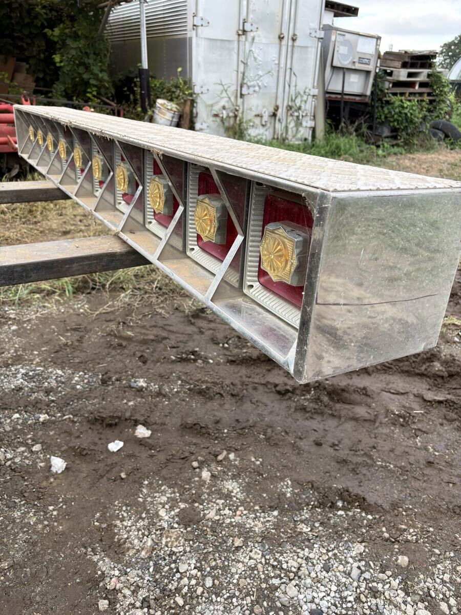 デコトラ 10連テールの値段と価格推移は？｜1件の売買データから