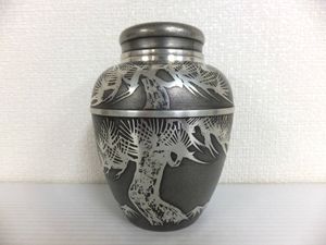 薩摩岩堂　茶入　骨董品　古美術 アンティーク 現状品A080054 薩摩 茶入の値段と価格推移は？｜15件の売買データから薩摩 茶入の価値
