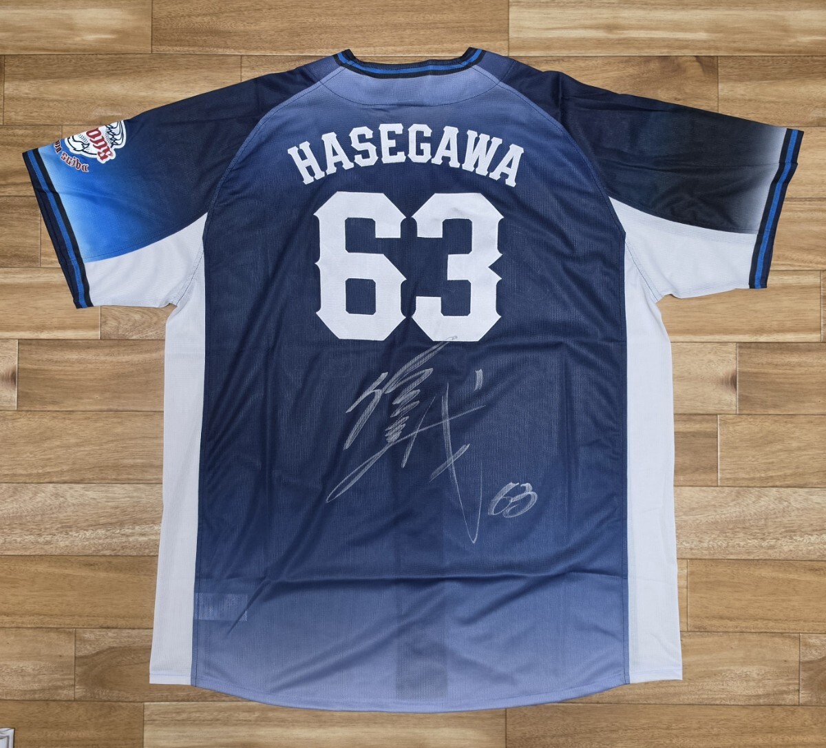 埼玉西武ライオンズ 長谷川信哉 ホーム レプリカユニフォーム 直筆サイン XL 長谷川信哉の値段と価格推移は？｜21件の売買データから長谷川信哉の