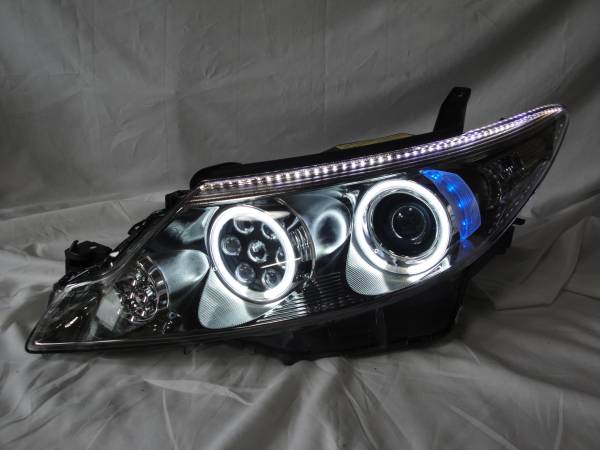 50エスティマ後期ヘッドライト・イカリング・LED加工致します トヨタ用